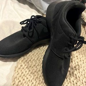 Women’s Nikes.